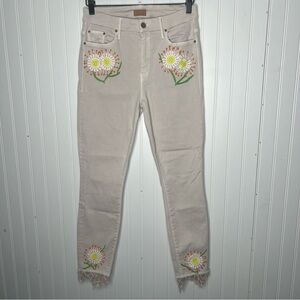 MOTHER High Waisted Looker Dagger Ankle Fray in Pretty Just Strolled in Blush 29